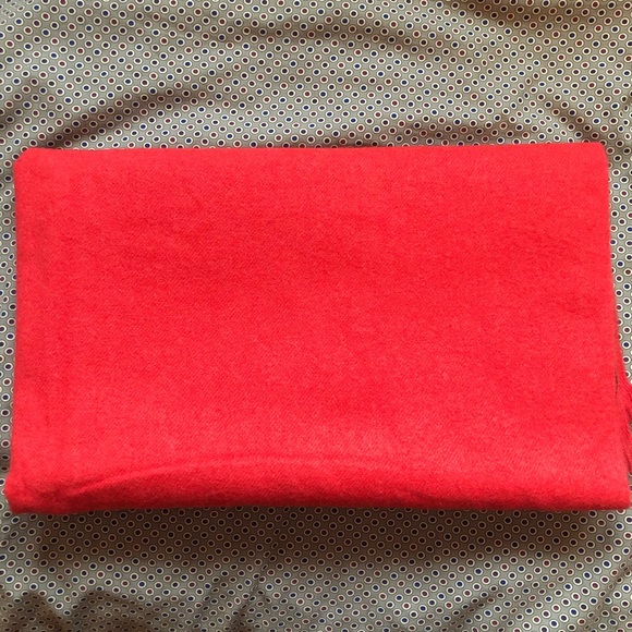 Banana Republic Blanket Scarf - Picture 5 of 8